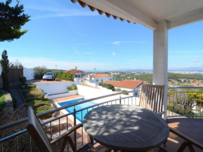 Villa Garbinell with five rooms in Lescala